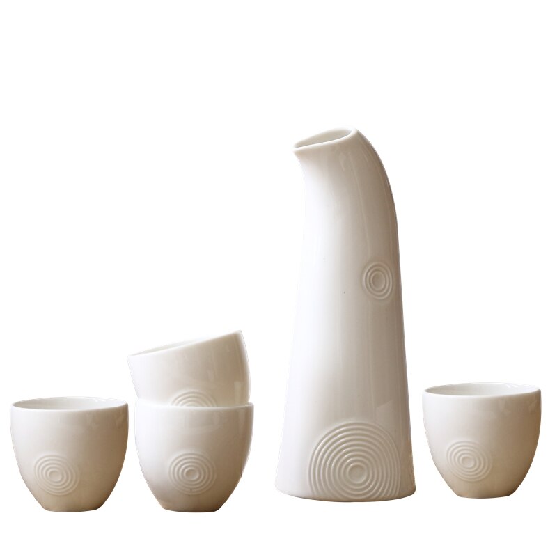 Round Japanese Wine Set